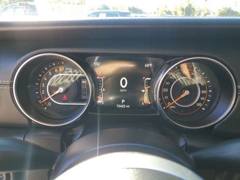 Used 2022 Jeep Gladiator Overland w/ Popular Equipment Package image 19