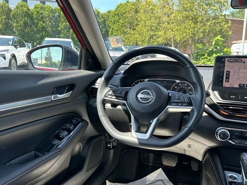 Certified 2024 Nissan Altima 2.5 SR w/ SR Premium Package AWD/4WD image 22