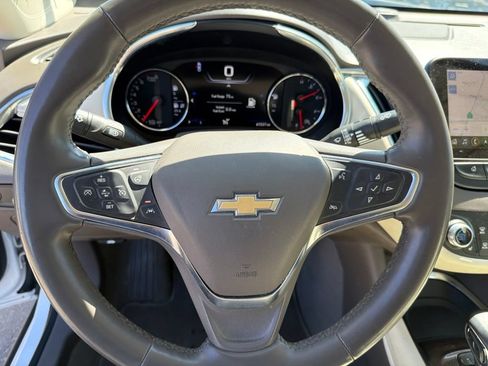 Used 2024 Chevrolet Malibu LT FWD image 14