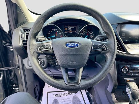 Used 2019 Ford Escape SE FWD image 11