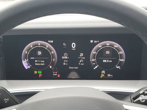 New 2026 Volkswagen Tiguan SE R-Line image 18