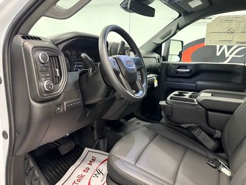 New 2026 GMC Sierra 3500 Pro w/ Convenience Package image 10
