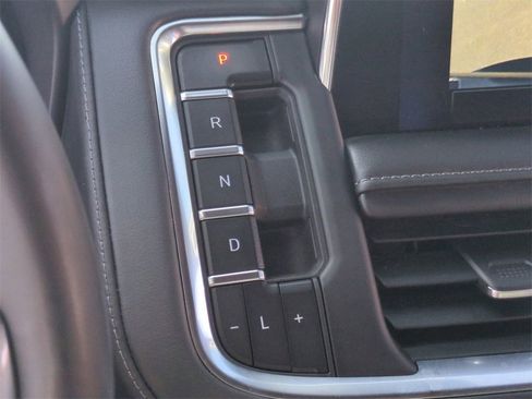 Used 2023 Chevrolet Tahoe LT image 16