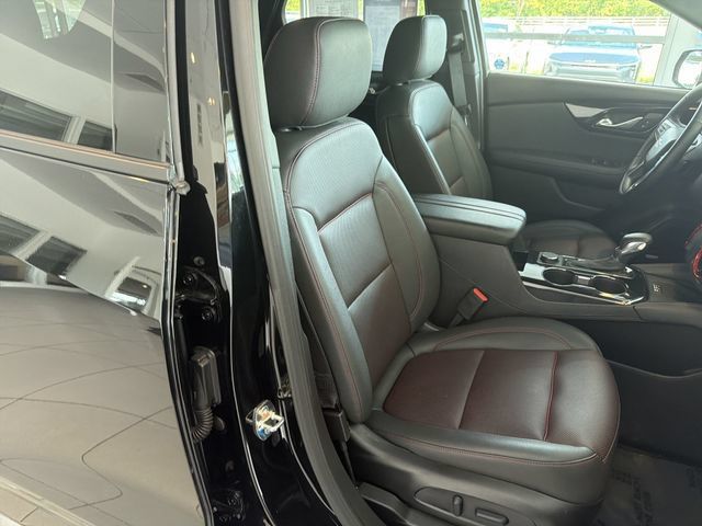 Certified 2025 Chevrolet Blazer RS FWD image 19