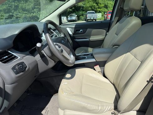 Used 2013 Ford Edge SEL FWD image 2
