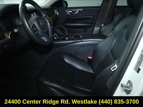 Used 2022 Volvo S60 T8 R-Design Expression AWD/4WD image 18