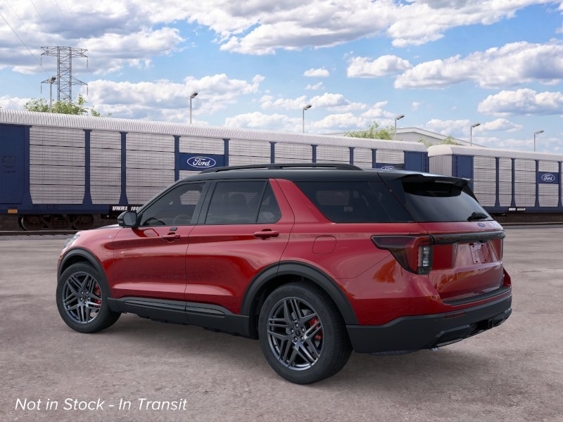 New 2026 Ford Explorer ST-Line w/ ST-Line Street Pack AWD/4WD image 4