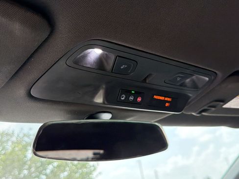 Used 2022 Chevrolet Camaro LT RWD image 27