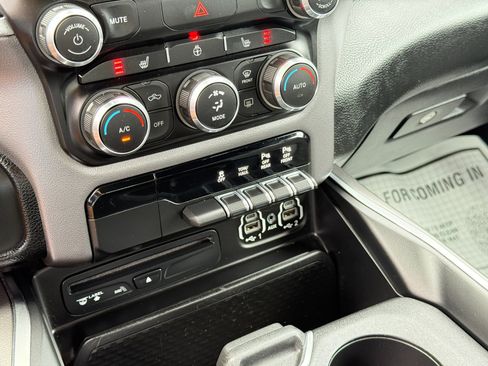 Used 2019 RAM 1500 Big Horn image 24