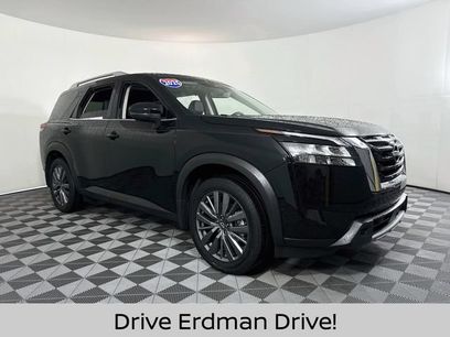 Certified 2025 Nissan Pathfinder SL w/ SL Premium Package