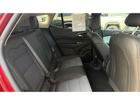 Certified 2024 Chevrolet Trax LT image 20