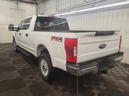 Used 2021 Ford F250 XLT w/ XLT Value Package AWD/4WD image 2