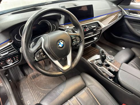 Used 2018 BMW 530i xDrive image 3