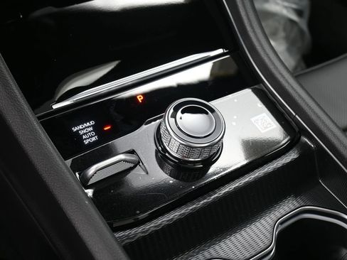 New 2025 Jeep Grand Cherokee Limited w/ Luxury Tech Group II image 25