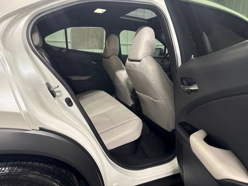 Used 2020 Lexus UX 250h w/ Premium Package AWD/4WD image 15