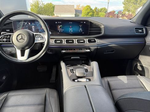 Used 2020 Mercedes-Benz GLS 450 4MATIC image 20