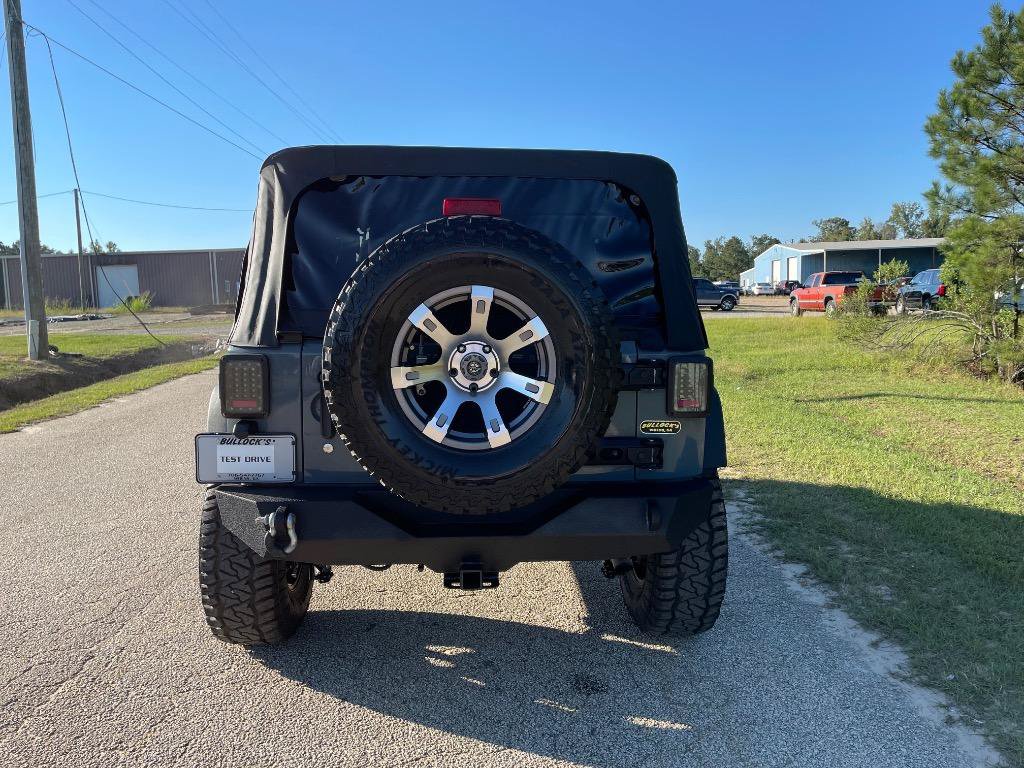 Used 2015 Jeep Wrangler Sport w/ Quick Order Package 23S AWD/4WD image 4