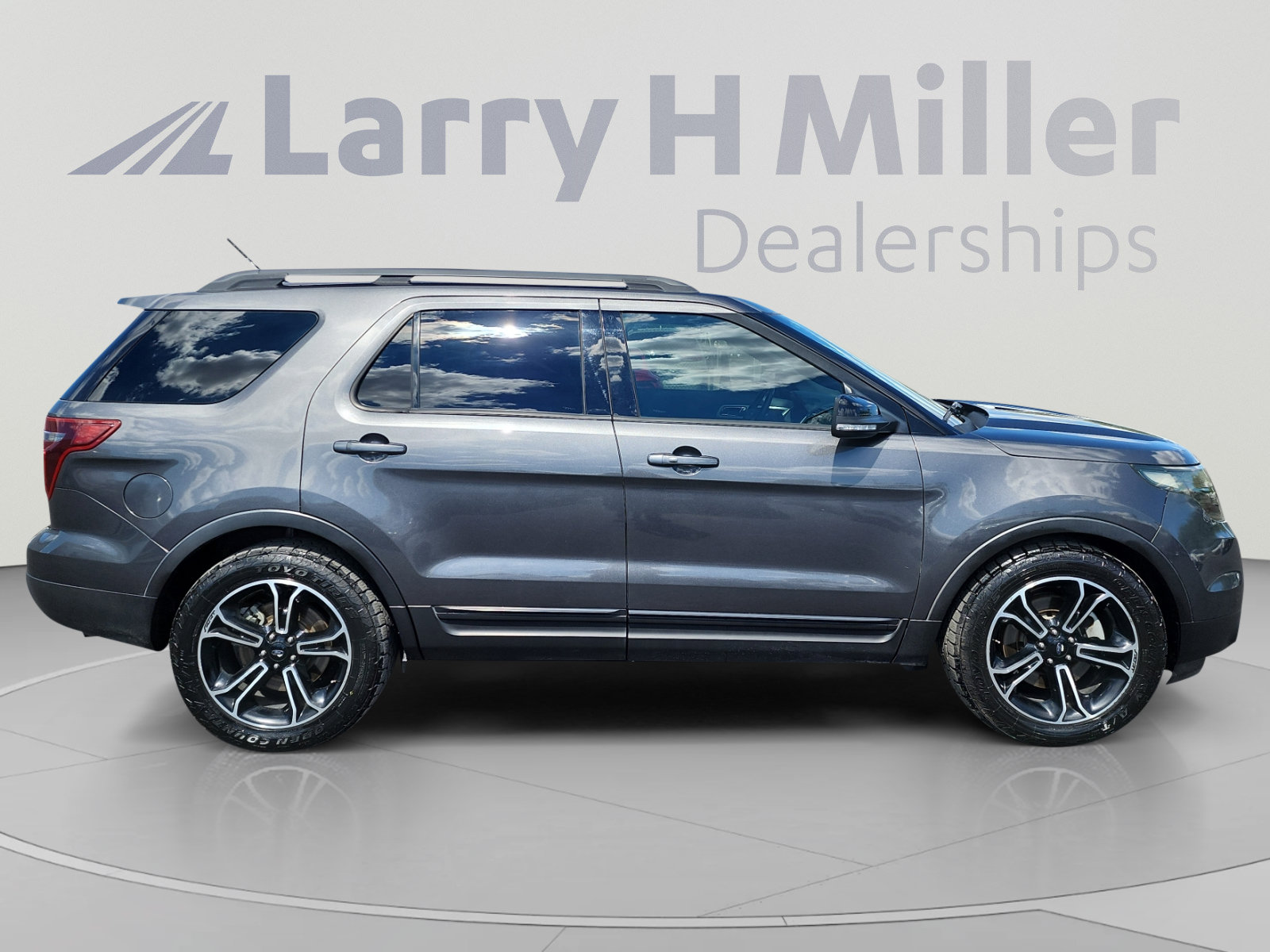Used 2015 Ford Explorer Sport w/ Equipment Group 401A AWD/4WD image 6