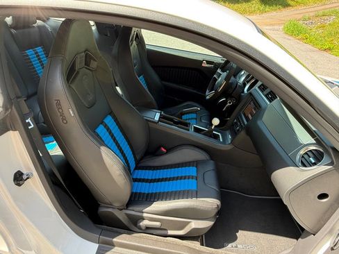 Used 2012 Ford Mustang Shelby GT500 w/ Electronics Pkg RWD image 15