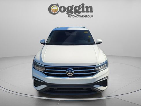 Used 2022 Volkswagen Tiguan SE image 6