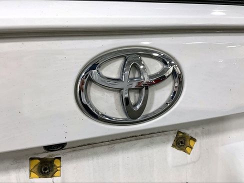 Used 2025 Toyota RAV4 XLE w/ Convenience Package AWD/4WD image 10