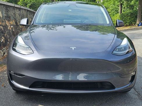Used 2023 Tesla Model Y Long Range AWD/4WD image 6