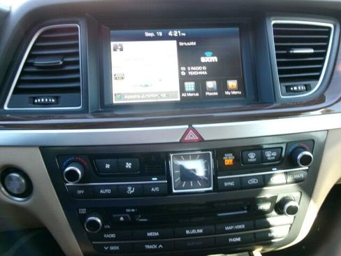 Used 2018 Genesis G80 3.8 image 27