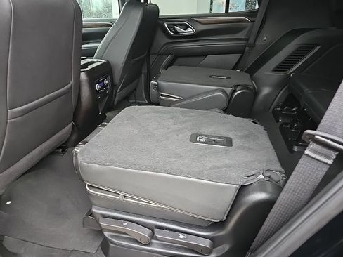 Used 2024 Chevrolet Tahoe Premier AWD/4WD image 98