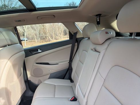 Used 2017 Hyundai Tucson Limited w/ Limited Ultimate Package 03 image 13