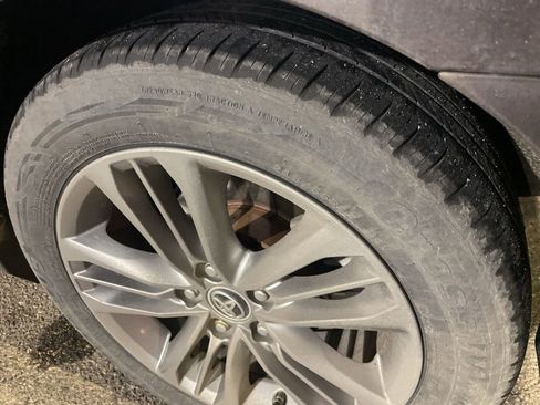 Used 2015 Toyota Camry SE image 6