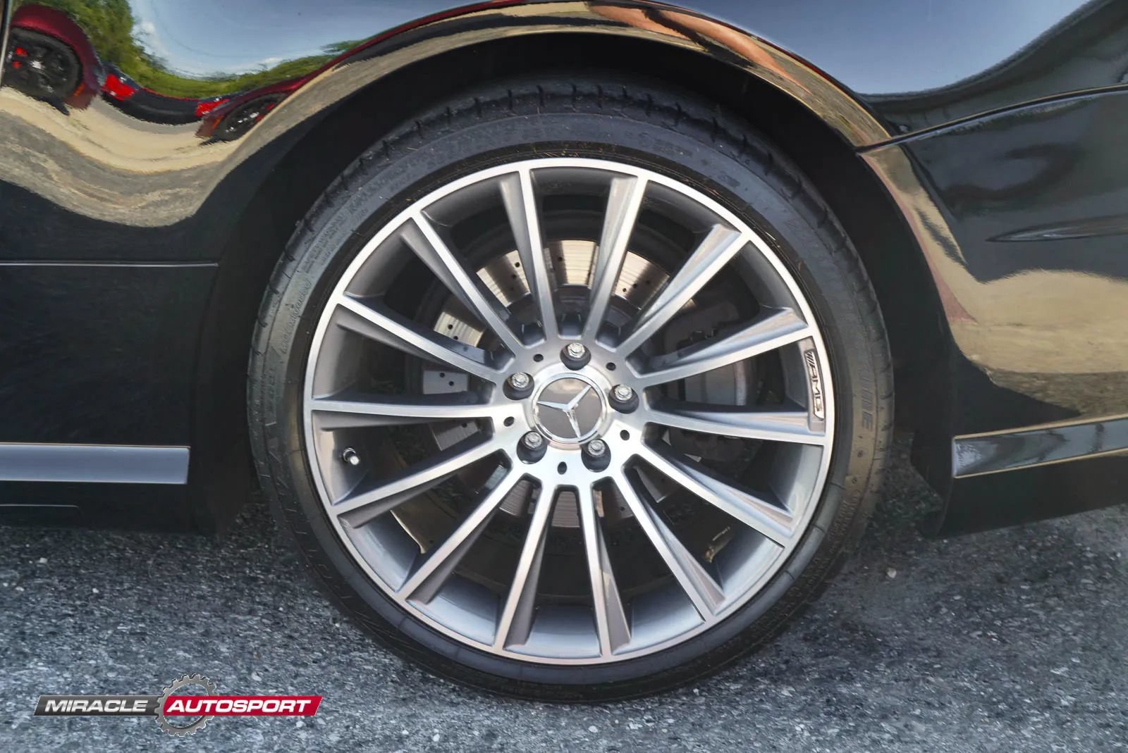 Used 2014 Mercedes-Benz SL 550 image 12