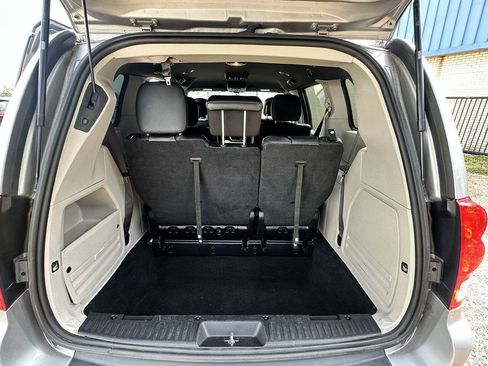 Used 2017 Dodge Grand Caravan SXT FWD image 20