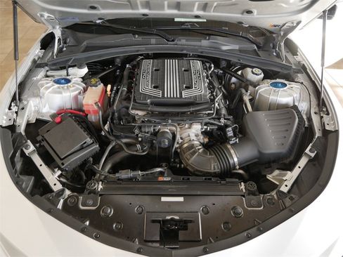 Used 2018 Chevrolet Camaro ZL1 image 12