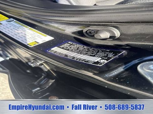 Used 2020 Toyota Corolla SE FWD image 18