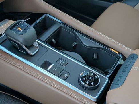 New 2025 Nissan Pathfinder Platinum w/ Cargo Package image 25