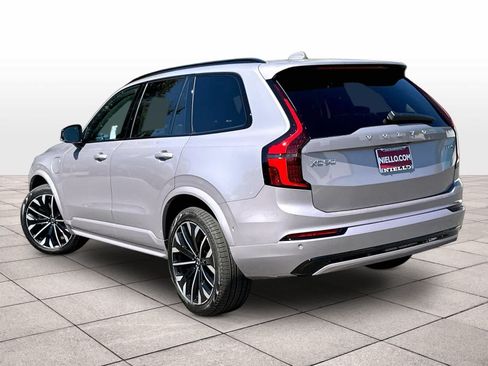 New 2026 Volvo XC90 T8 Ultra w/ Protection Package AWD/4WD image 3
