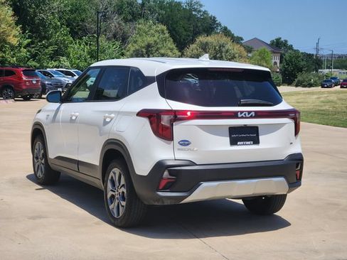 Certified 2026 Kia Seltos LX AWD/4WD image 5