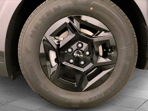 New 2026 Kia Carnival LXS image 12