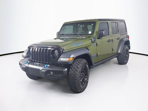 Used 2023 Jeep Wrangler Unlimited w/ 8.4" Radio Group AWD/4WD image 3