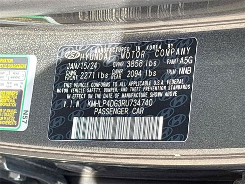 Used 2024 Hyundai Elantra Limited FWD image 33