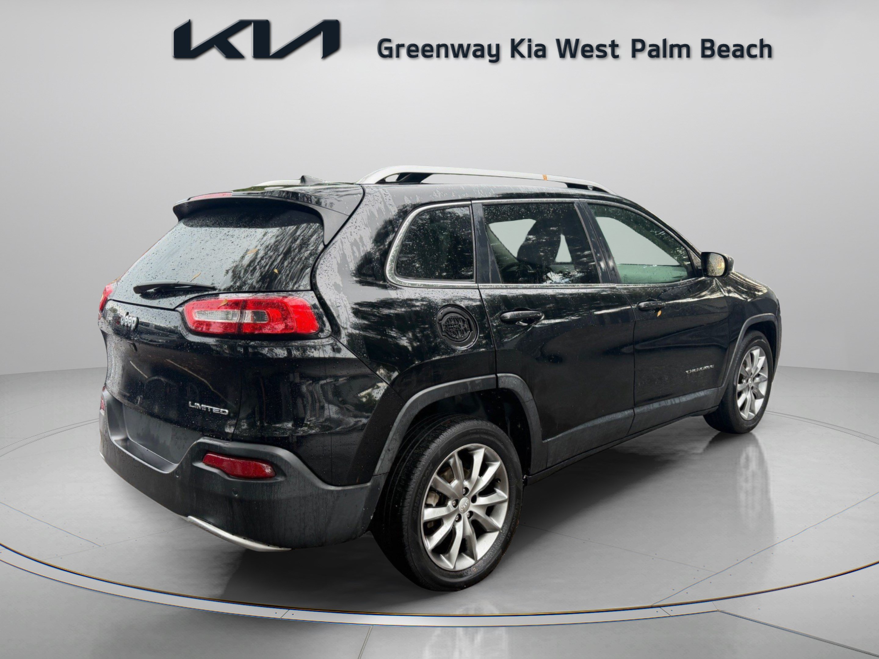 Used 2018 Jeep Cherokee Limited FWD image 7