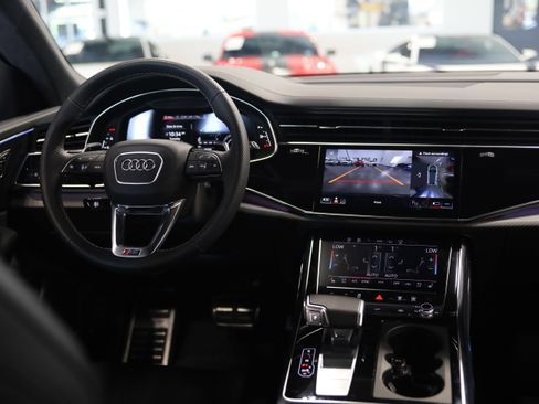 Used 2024 Audi RS Q8 AWD/4WD image 32