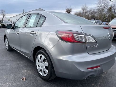 Used 2013 MAZDA MAZDA3 i SV image 6