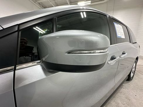 Used 2019 Honda Odyssey EX-L image 12