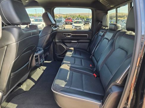 Used 2025 RAM 1500 Laramie AWD/4WD image 10