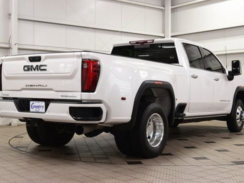 Used 2024 GMC Sierra 3500 Denali Ultimate image 8