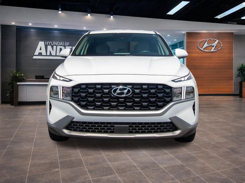 Used 2023 Hyundai Santa Fe SE FWD image 3