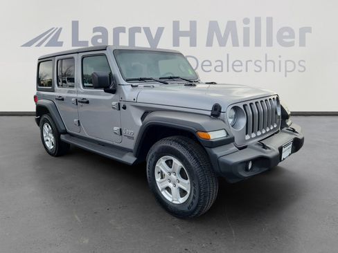 Used 2020 Jeep Wrangler Unlimited Sport S image 7