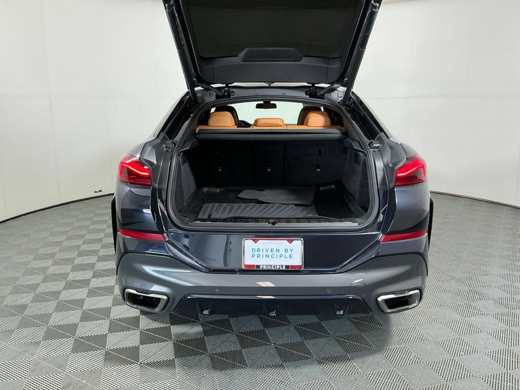 Certified 2023 BMW X6 M50i w/ Executive Package AWD/4WD image 28
