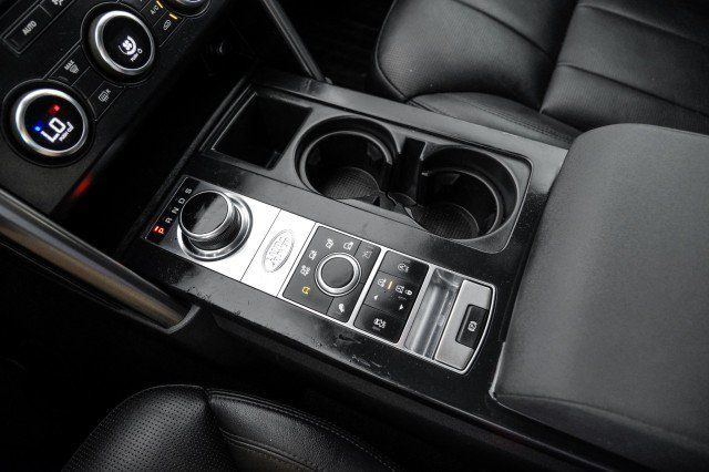 Used 2020 Land Rover Discovery Landmark AWD/4WD image 25
